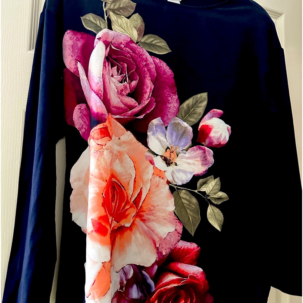 Chicos Navy and flowered shirt